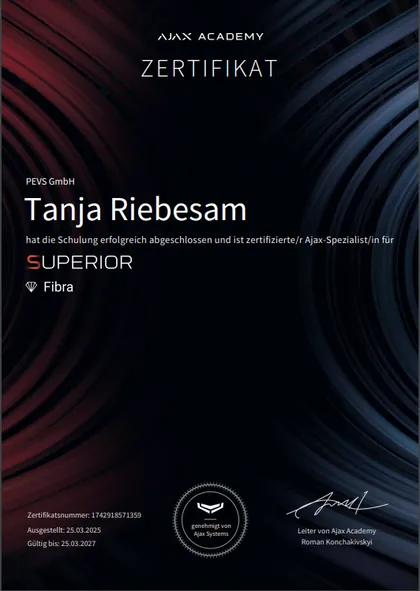 Ajax-Academy-Zertifikat „Superior Fibra“ für Tanja Riebesam, 2025